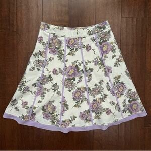 Avivi White and Lavender Floral Cottagecore Mini Skirt, Size Small